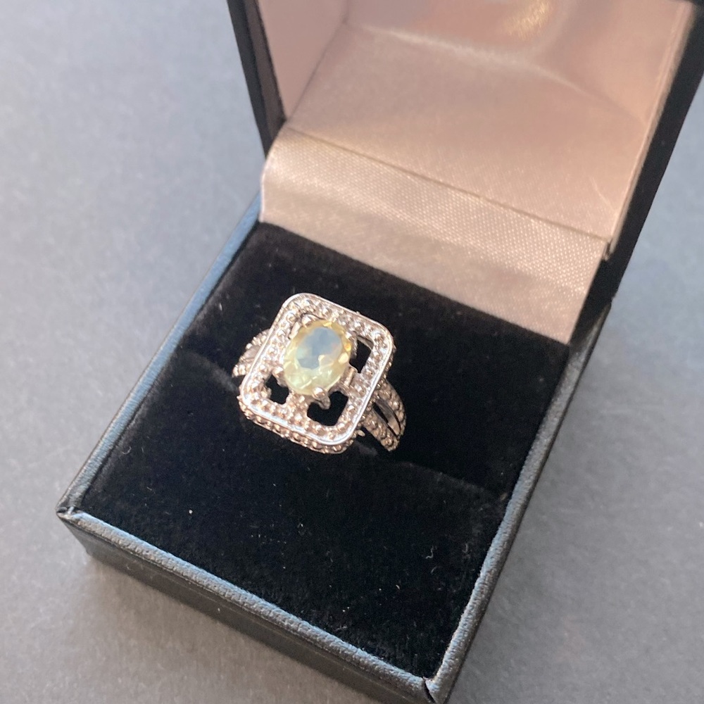 * Natural 1.21 ct lemon quartz and diamond sterling silver ring size 4.5